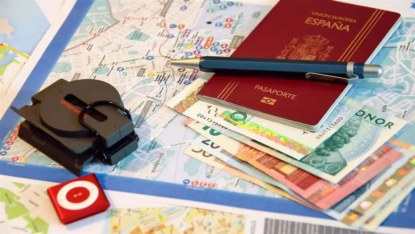 Why do Spaniards have two surnames?