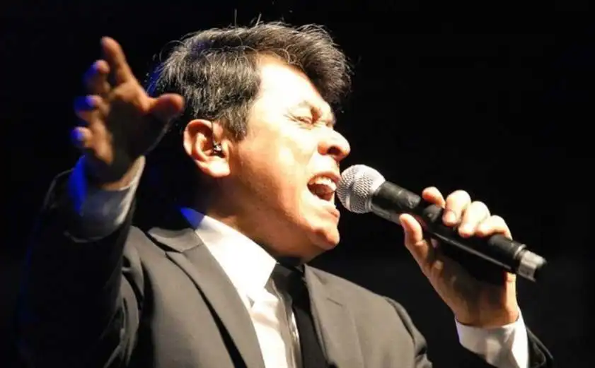 Álvaro Torres Biography A Musical Odyssey from El Salvador to Global