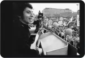 Violeta Parra: A Chilean Tapestry of Folklore, Art, and Activism 6 Victor Jara Biography: The Troubadour of Hope and Resistance in Chilean History