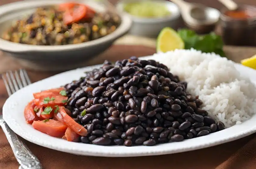 Recipes 13 CubaDishMoros y Cristianos