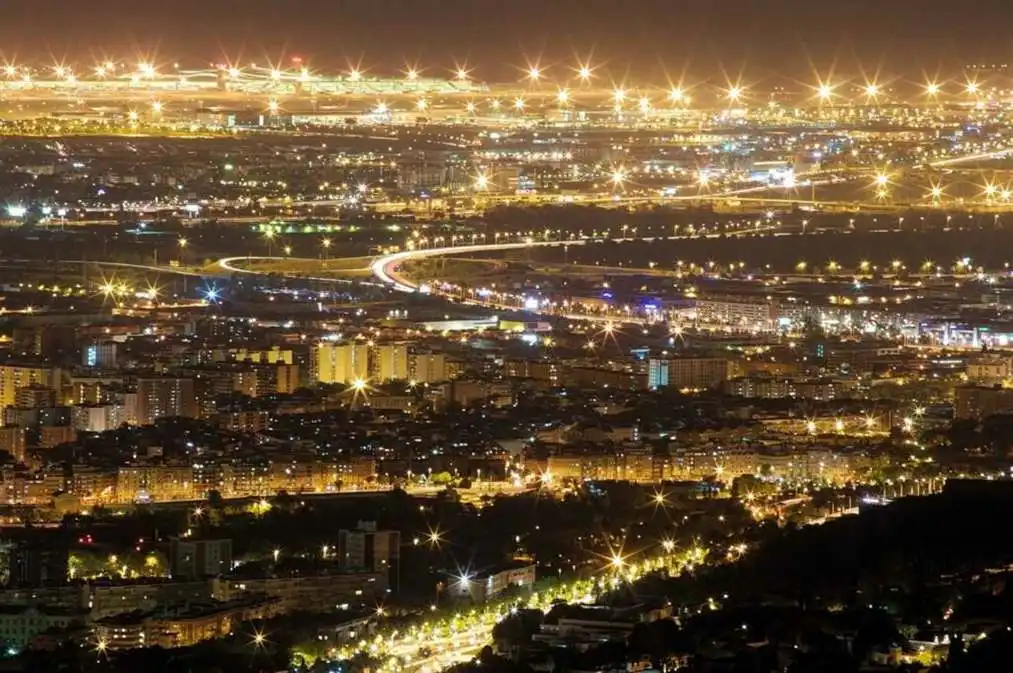 Barcelona de noche ilumnada