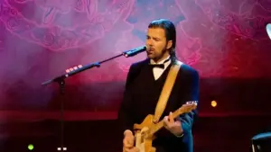Rocío Dúrcal: El legado atemporal de la reina de la ranchera 2 Jarabe de Palo: un viaje musical a través de los ritmos de la vida