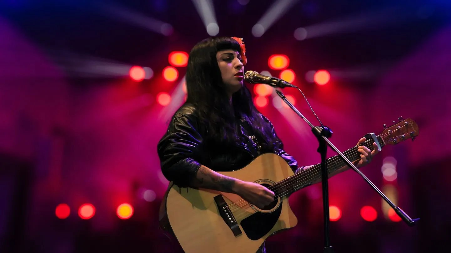 Mon Laferte2