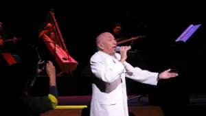 Un Solo Pueblo: Armonizando la identidad venezolana a través de la música 5 Simón Díaz: Una odisea melódica a través del alma de Venezuela