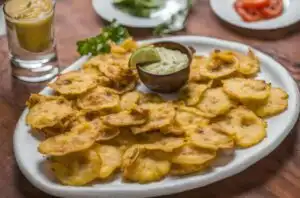 Walter Gavitt Ferguson: la vibrante biografía del rey Calypso de Costa Rica 9 Receta de patacones: la delicia de plátano crujiente de Costa Rica