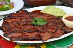 Cocina de Honduras: una sabrosa fusión de tradiciones, ingredientes y cultura 6 Receta de carneada de Honduras: una fiesta festiva de sabor y tradición